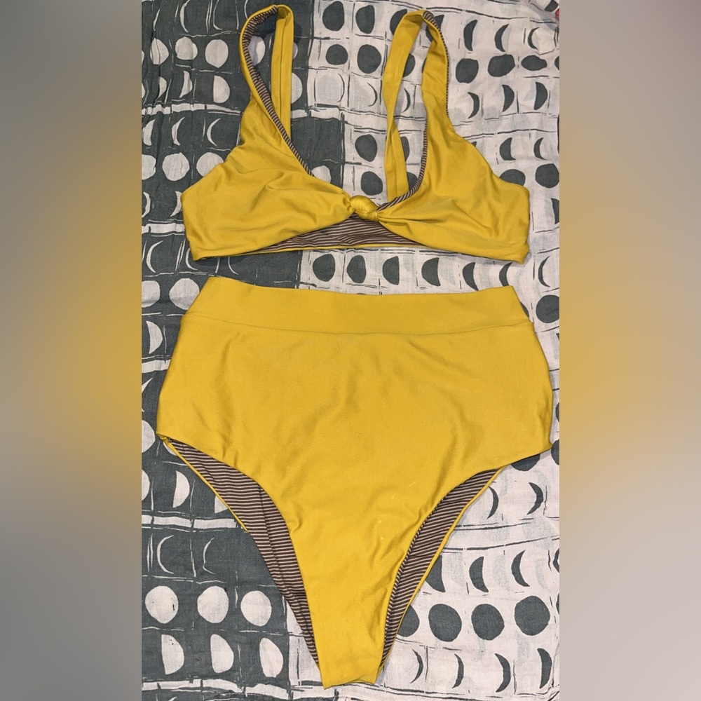 Acacia Set